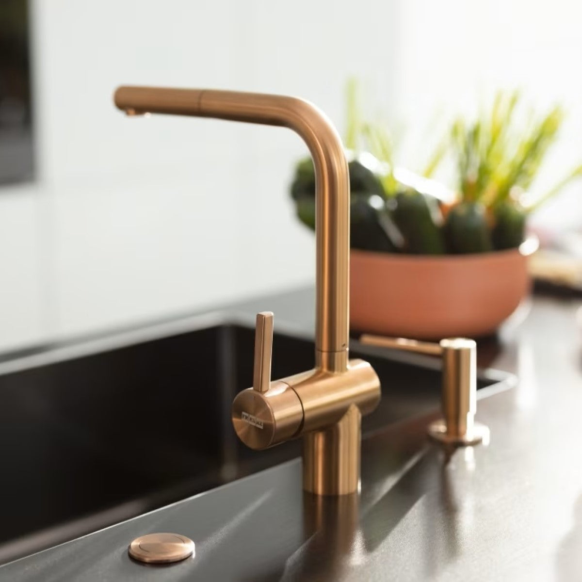 115.0628.208 Franke Atlas Neo FC 3791.505 izvlečna kuhinjska armatura