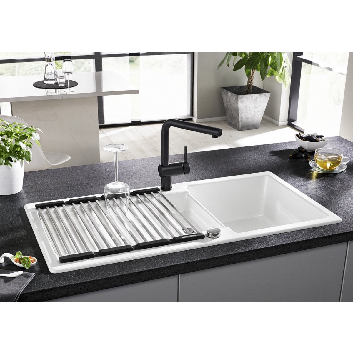 238482 Blanco zložljiva odcejalna rešetka za pomivalno korito