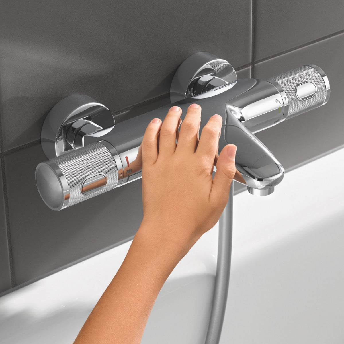 34830000 Grohe Grohtherm 1000 Performance stenska termostatska armatura za kad