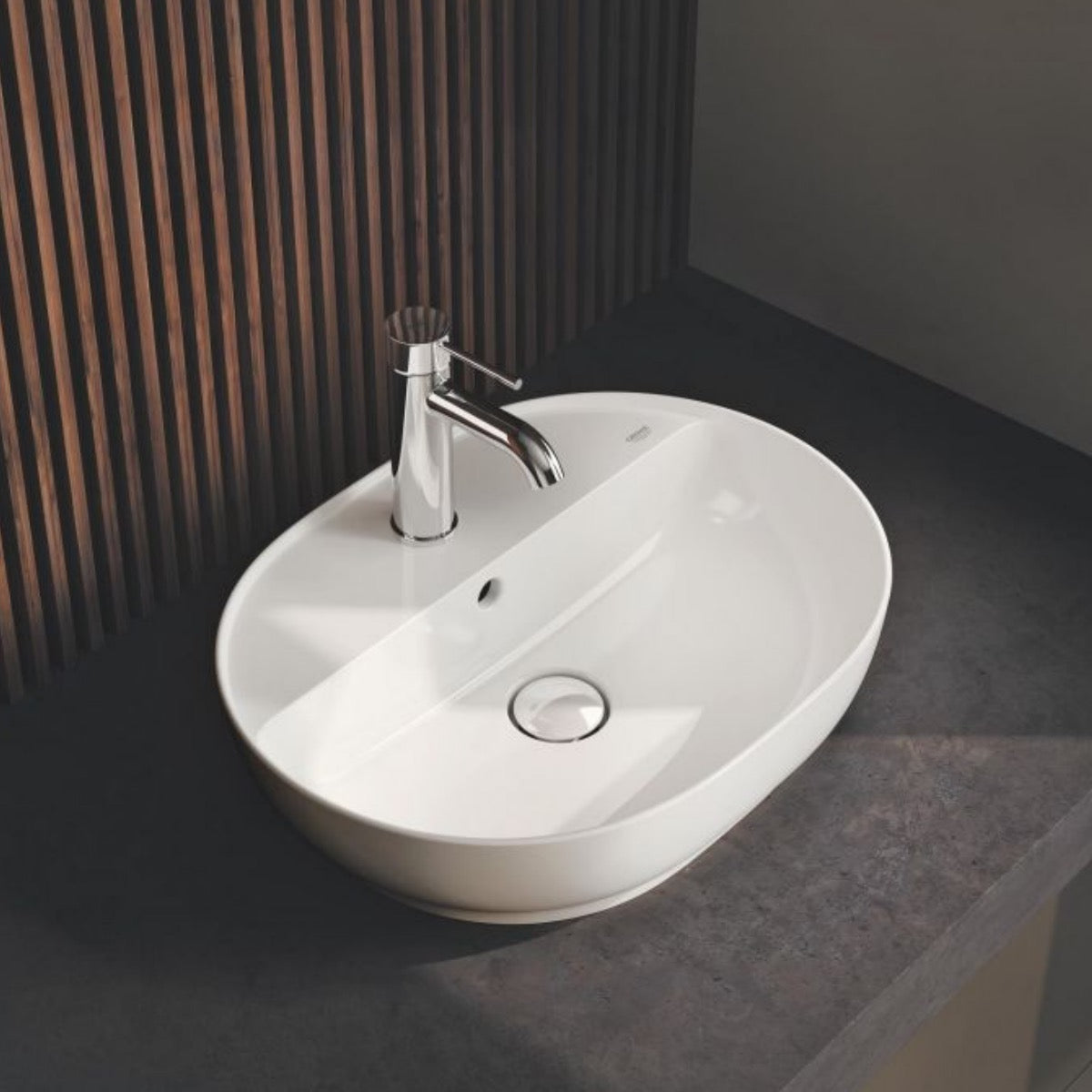 103566SH00 Grohe Essence 50 x 38,5 cm ovalni nadpultni umivalnik z odprtino za armaturo
