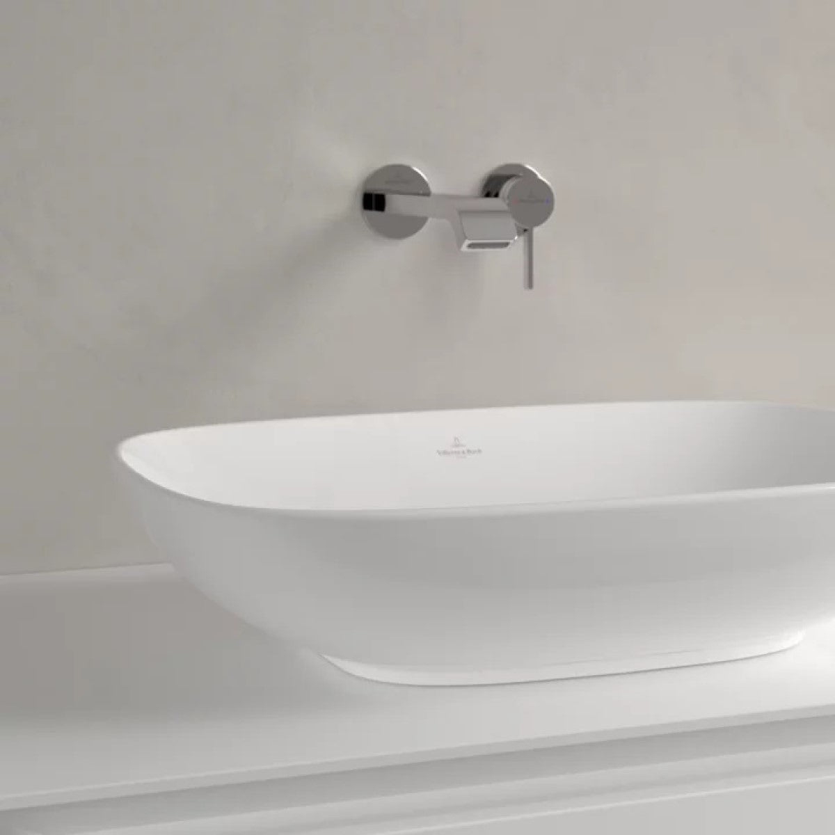 4A4901R1 Villeroy & Boch Loop & Friends CeramicPlus 56 x 38 cm nadpultni umivalnik
