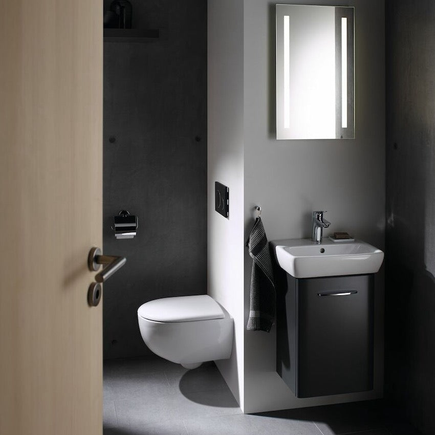 500.694.01.2 Geberit Selnova viseča brezrobna WC školjka povišana