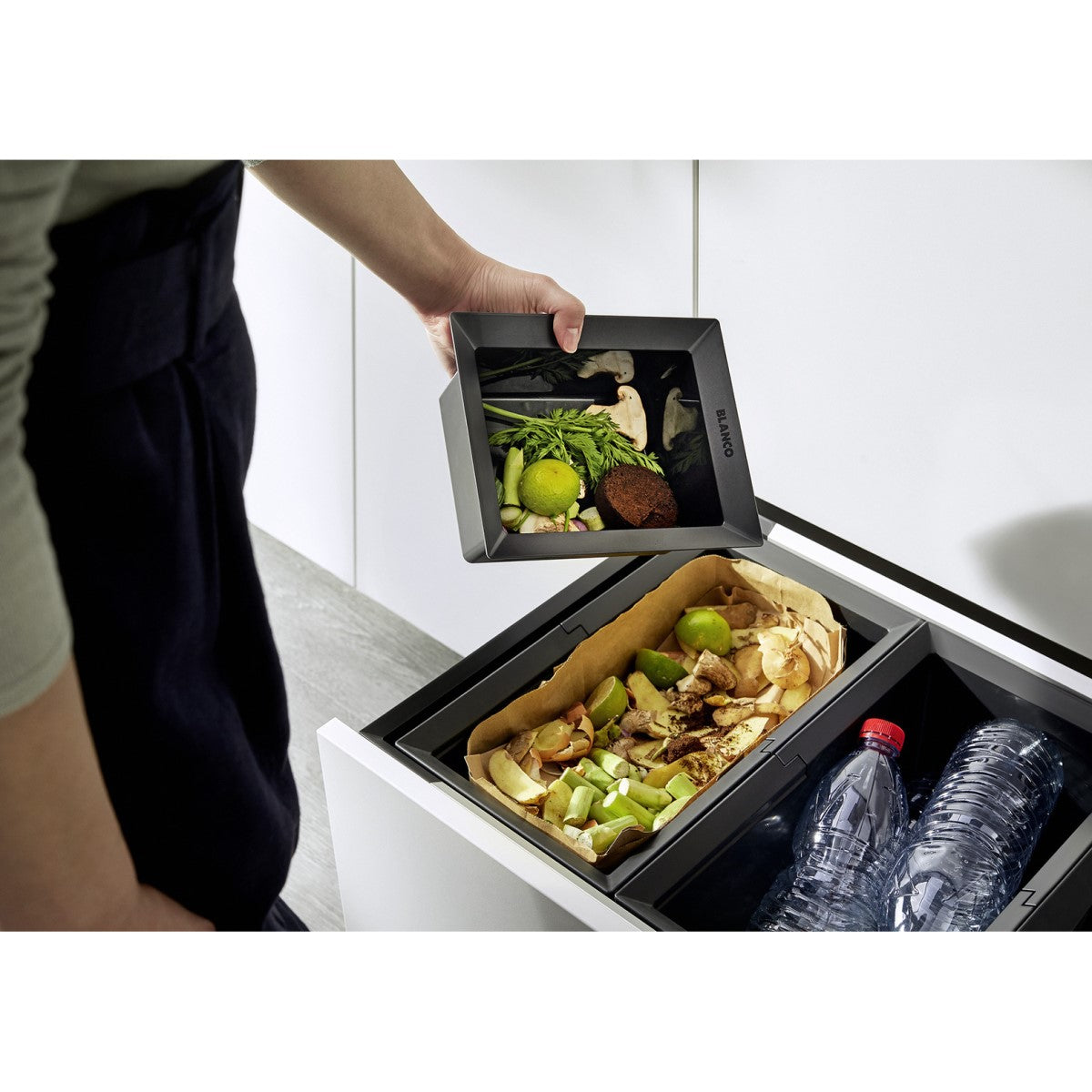 521475 Blanco Flexon II Low 90/4, 3x 19l, 1 x 16l sorter odpadkov