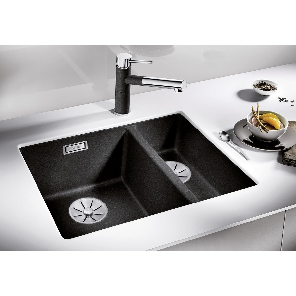 523549 Blanco Subline 340/160-U dvojno pomivalno korito iz umetnega kamna