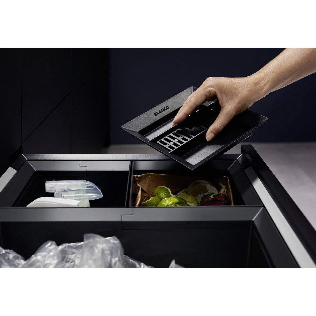 526640 Blanco Flexon II Low 50/3, 1 x 19l, 2 x 8l sorter odpadkov