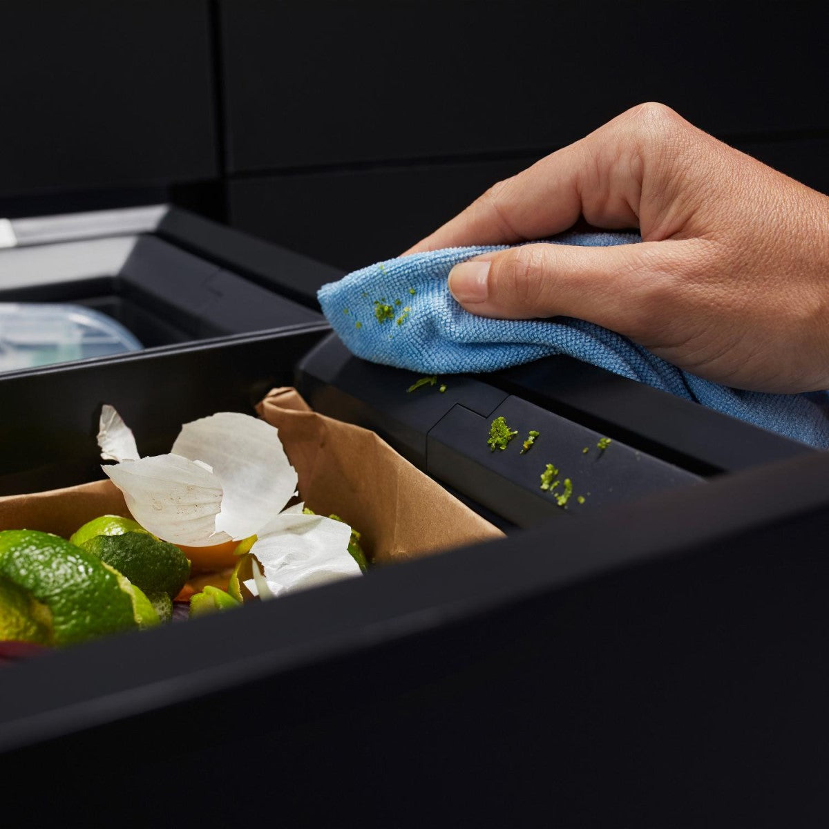 526641 Blanco Flexon II Low 60/2, 1 x 30l, 1 x 19l sorter odpadkov