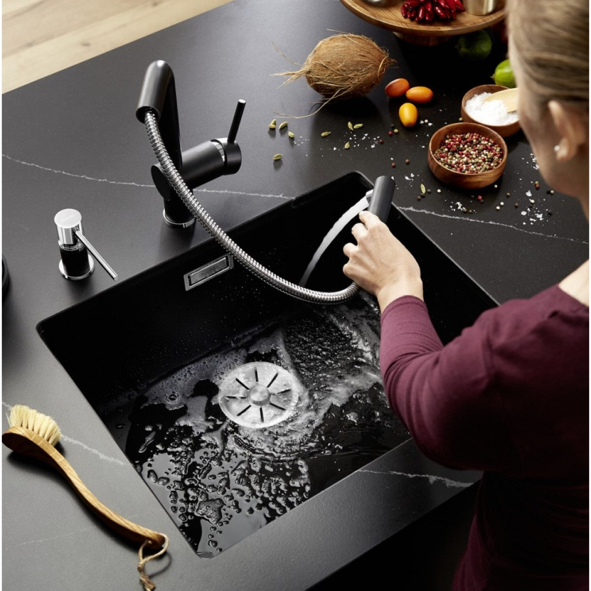 527353 Blanco Subline 500-U pomivalno korito iz umetnega kamna