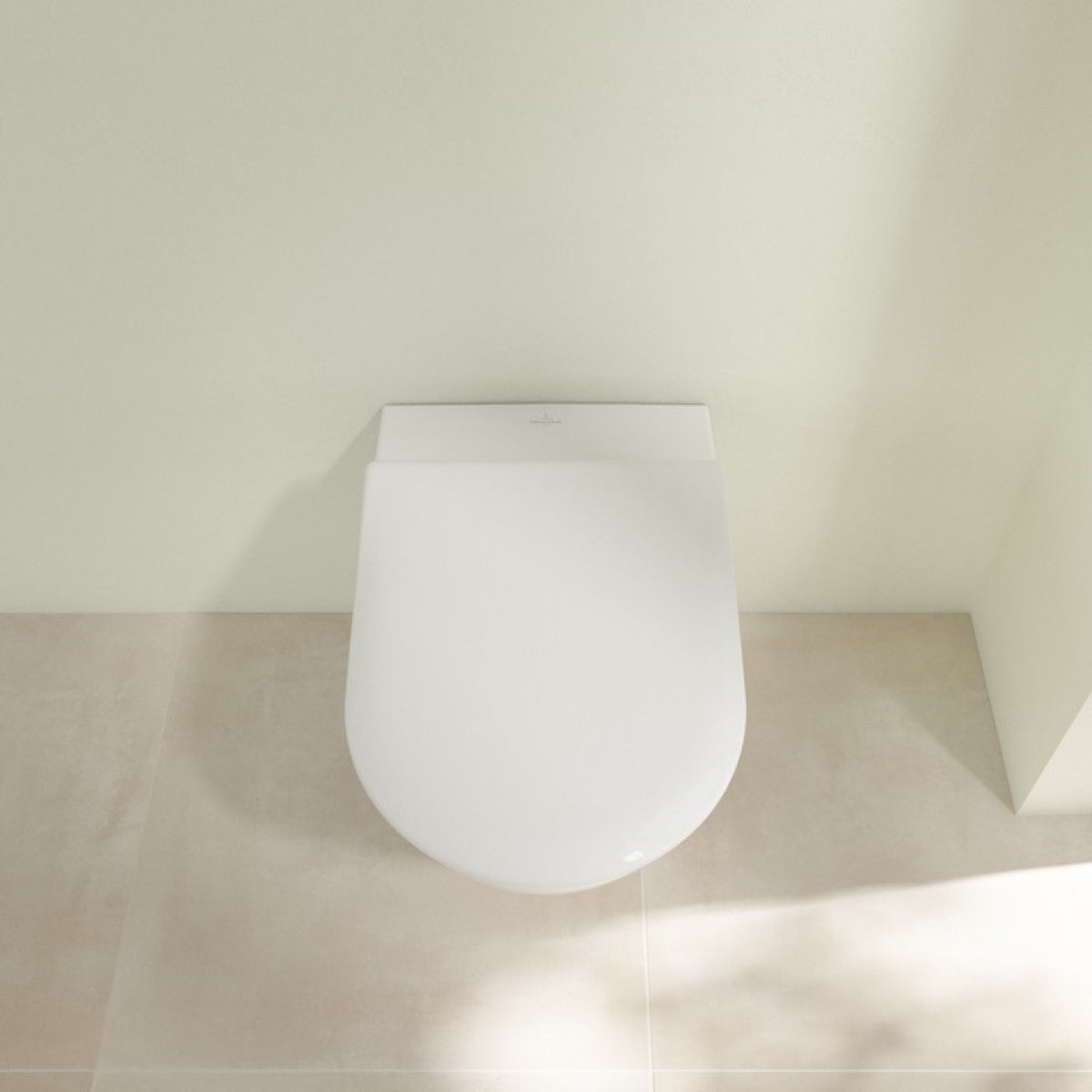 5614R2R1 Villeroy & Boch Subway 2.0 Combi-Pack CeramicPlus viseča brezrobna WC školjka z WC desko s počasnim zapiranjem