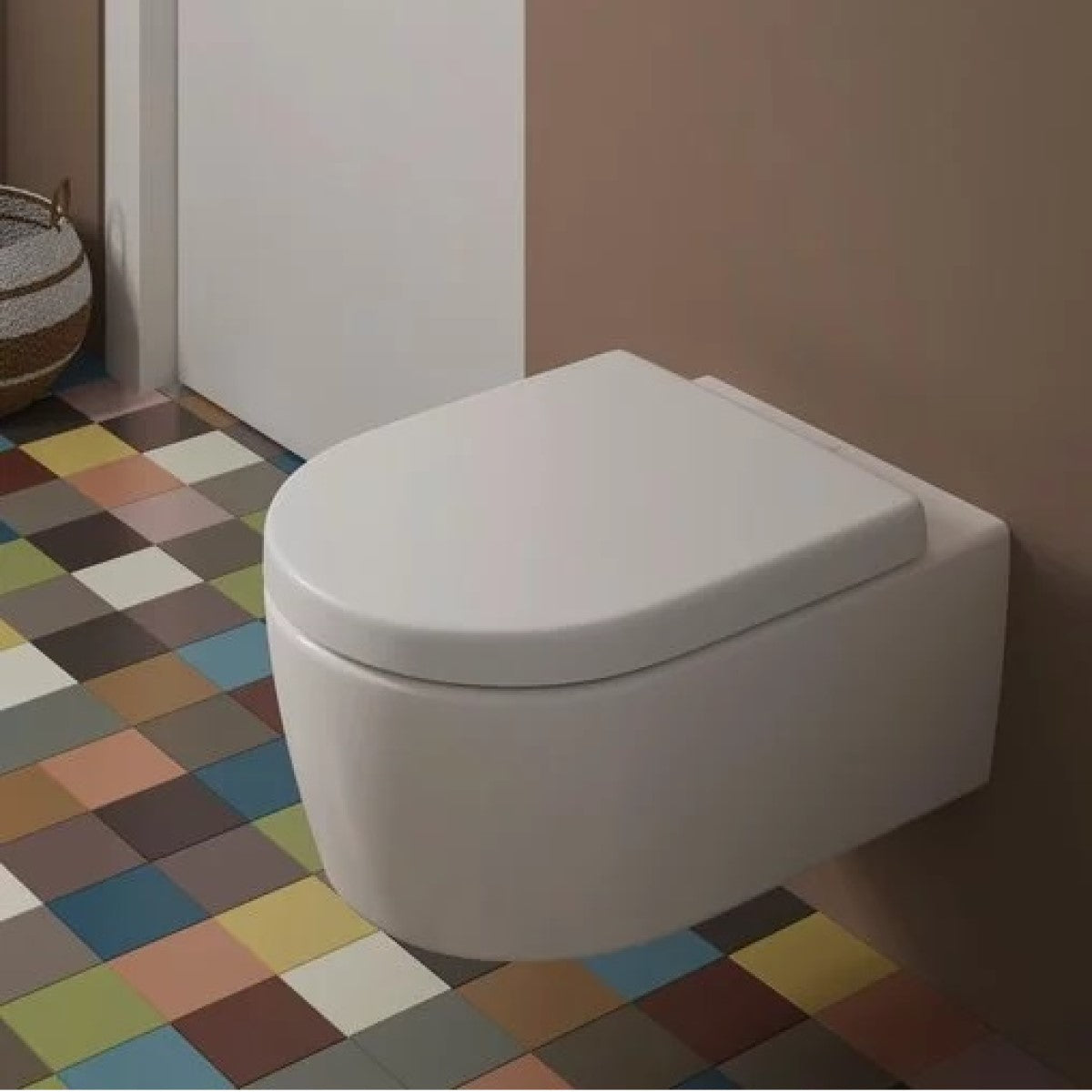5656HR01 Villeroy & Boch Avento Combi-Pack viseča brezrobna WC školjka z WC desko s počasnim zapiranjem