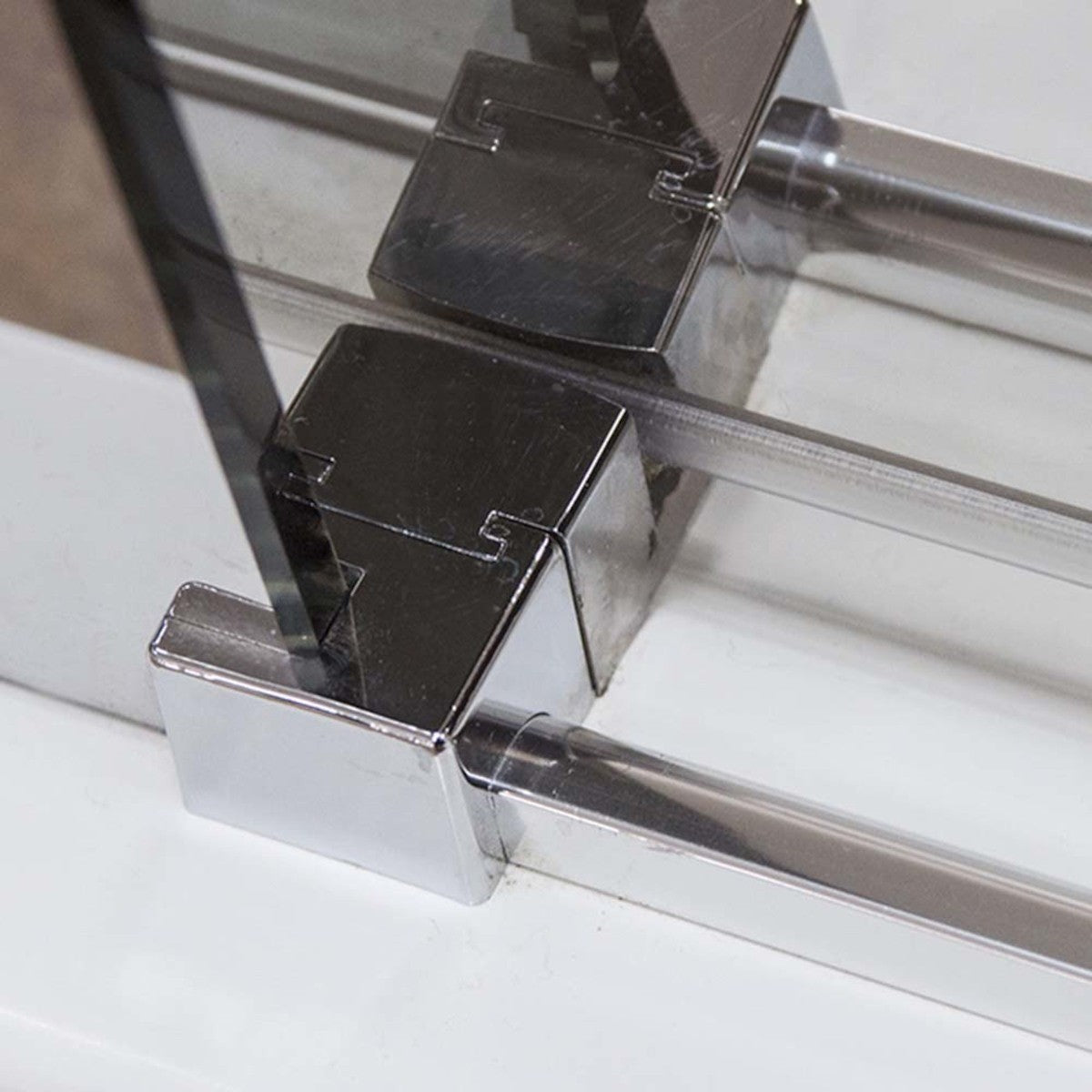 620-1500000-00-02 Roth Ambient Line 150 drsna tuš vrata