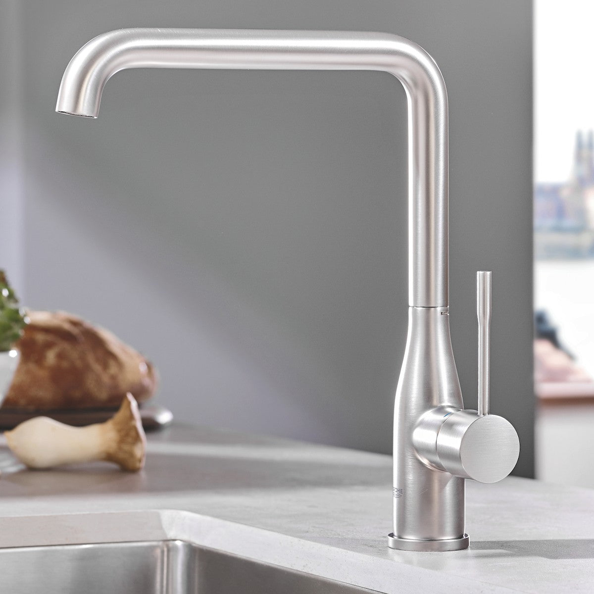 30269DC0 Grohe Essence New visoka vrtljiva kuhinjska armatura