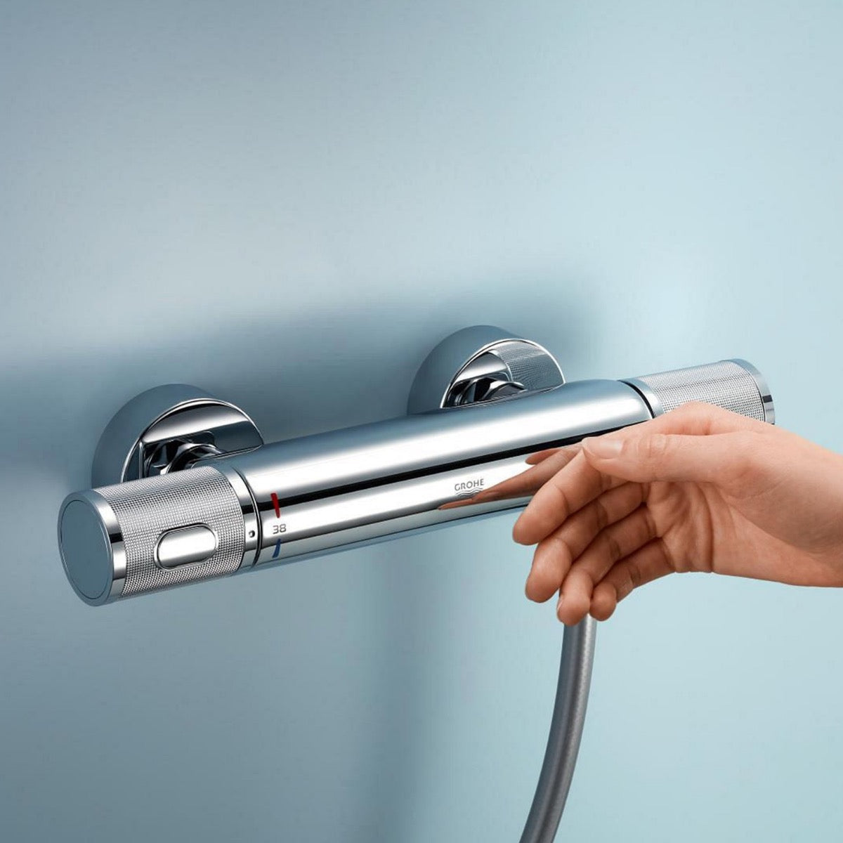 34791001 Grohe Precision Feel stenska termostatska armatura s tuš setom