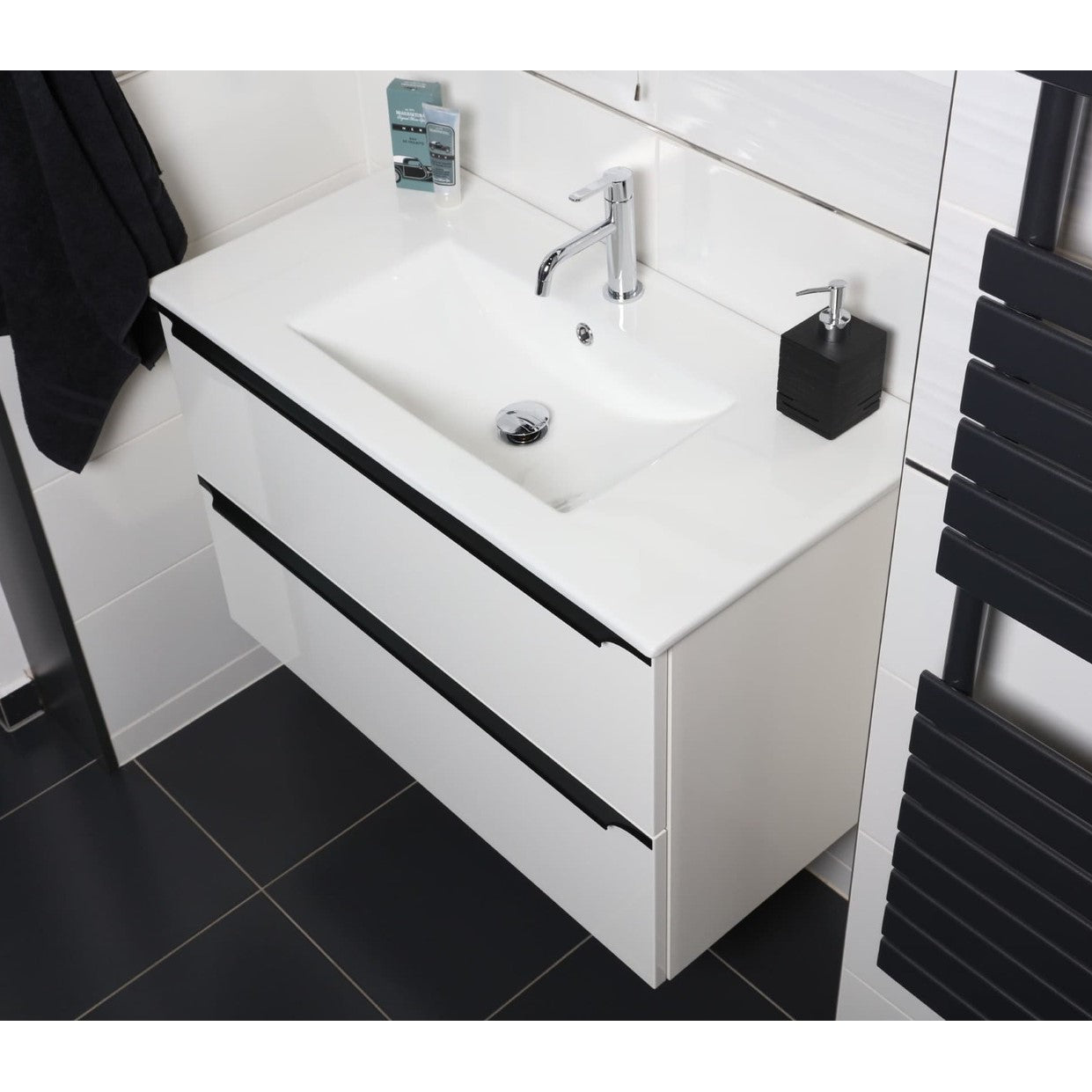 NOBIA60ZBL Naturel Nobia 60 x 46 cm umivalnik z omarico