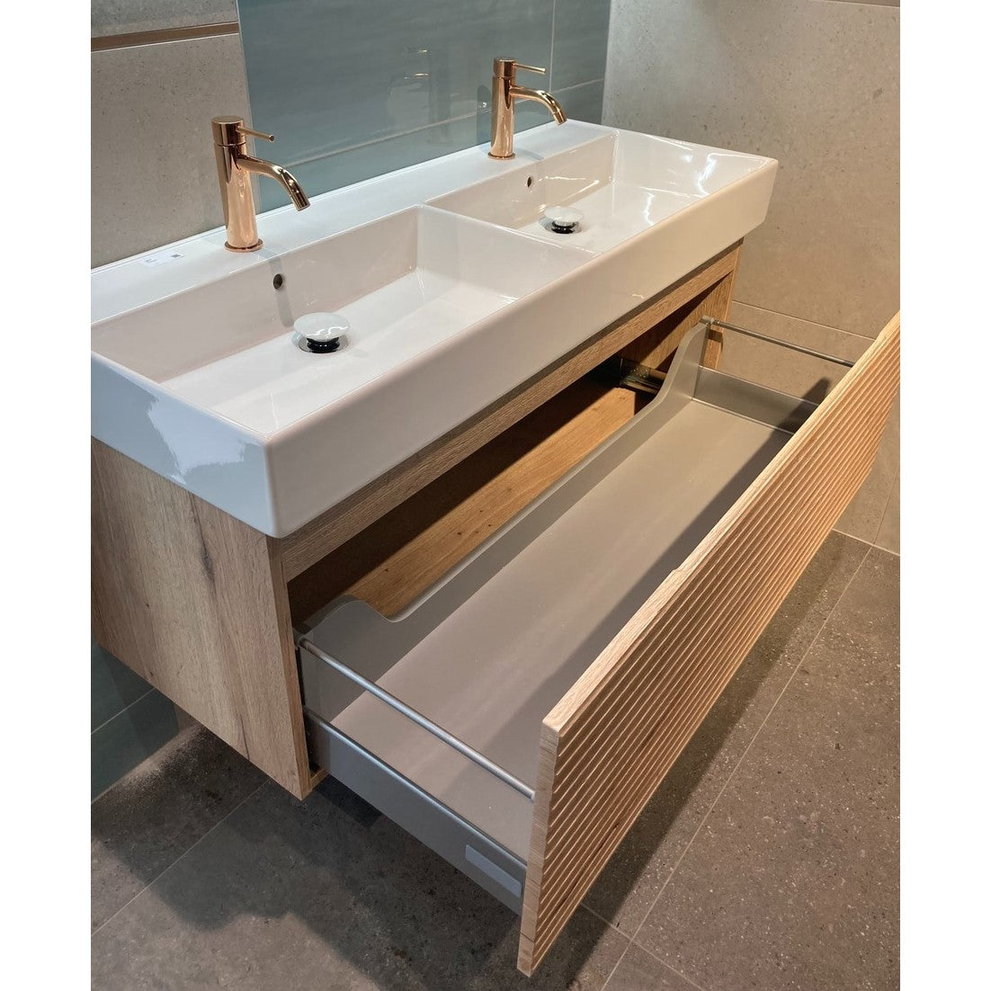 SAVONA120DHU2 Naturel Savona 118 x 45 cm dvojni umivalnik z omarico