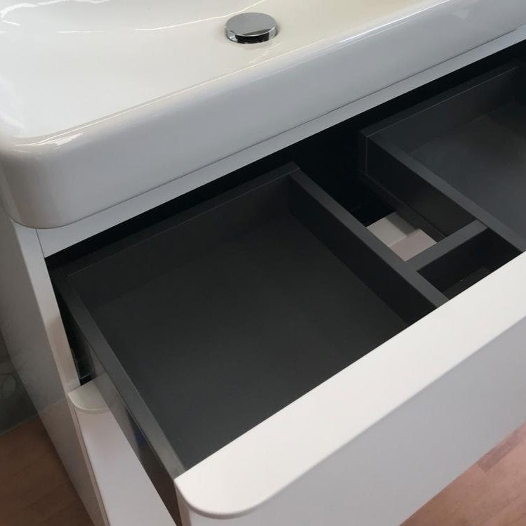 500.355.00.1 Geberit Smyle Square 118 x 47 cm omarica za umivalnik