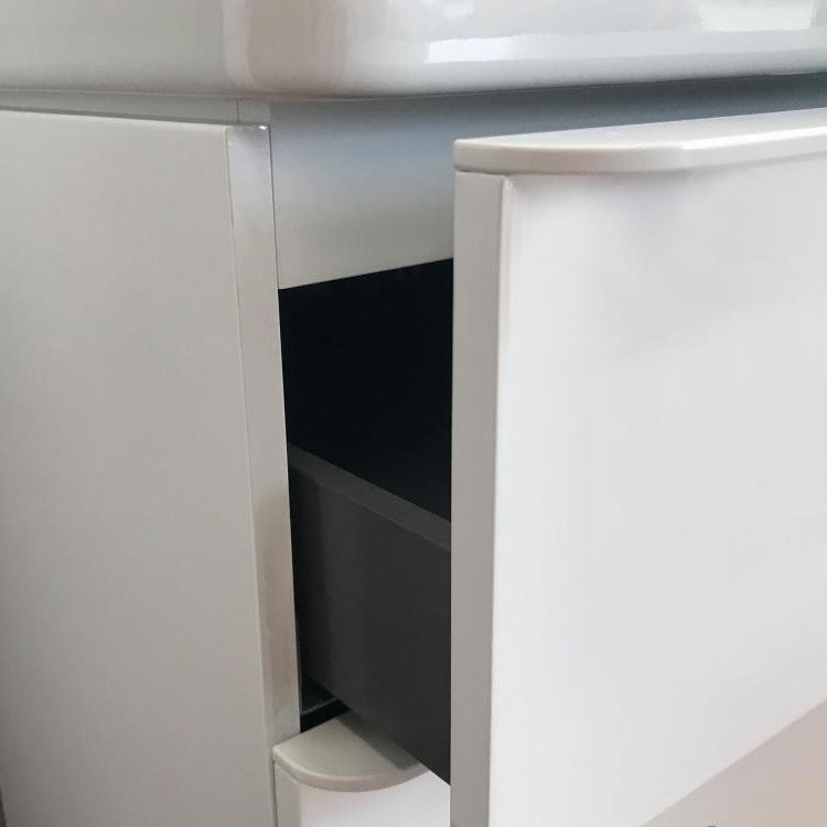 500.355.00.1 Geberit Smyle Square 118 x 47 cm omarica za umivalnik