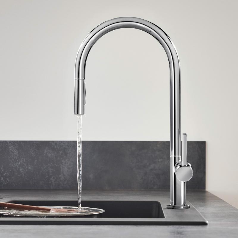 72800000 Hansgrohe Talis M54 210 vrtljiva izvlečna kuhinjska armatura