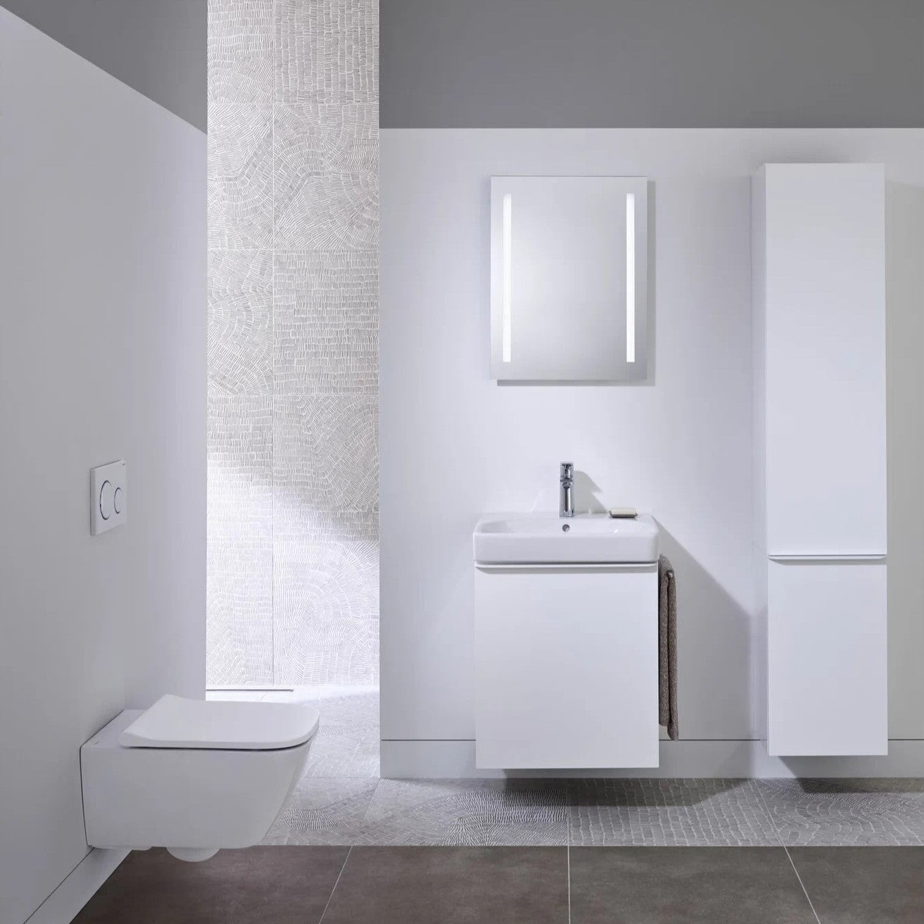500.361.00.1 Geberit Smyle Square 118 x 36 x 30 cm visoka stranska omara