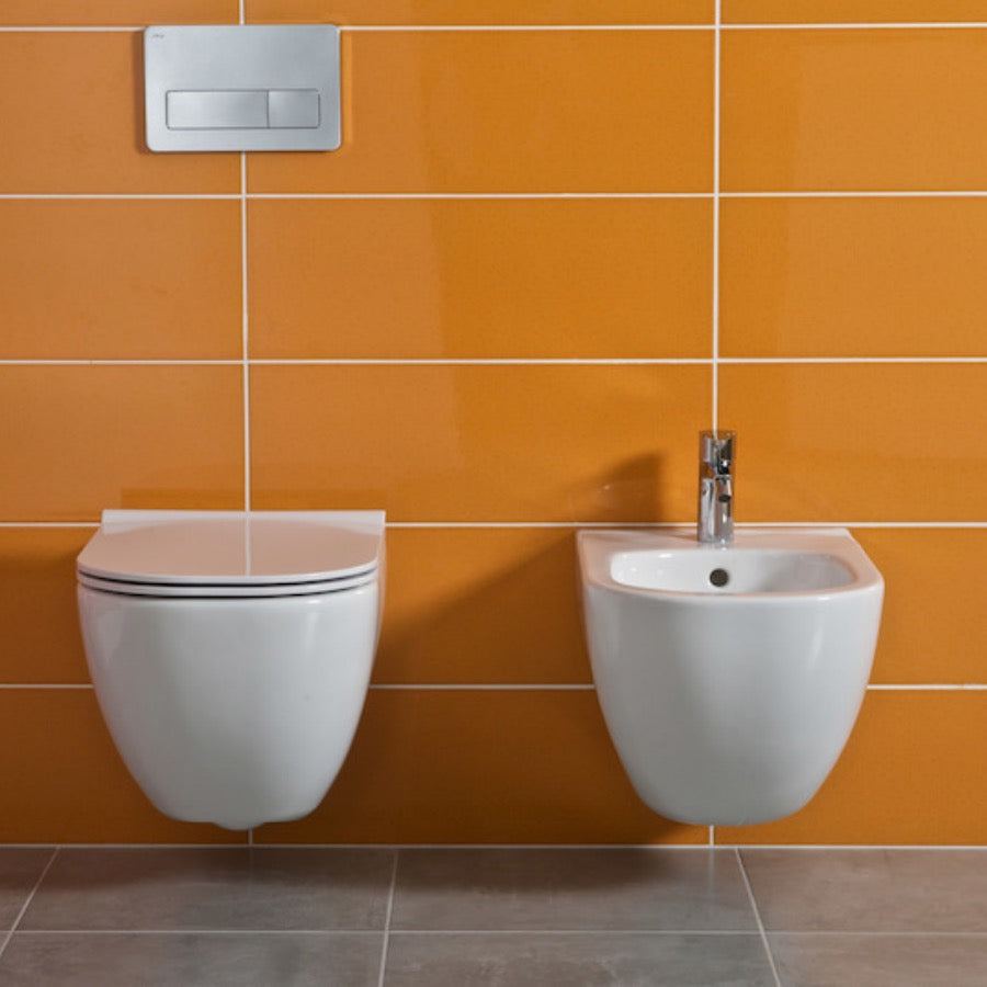 H8207141000001 Jika Mio Perla viseča brezrobna WC školjka