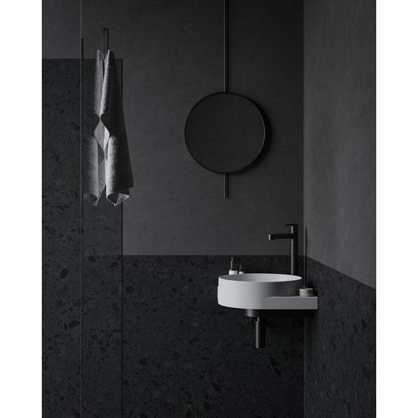 XJX01245000 Ravak Yard 45 x 45 cm kotni umivalnik z odprtino za armaturo