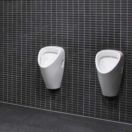 SLP19RB Sanela Golem pisoar s senzorjem splakovanja