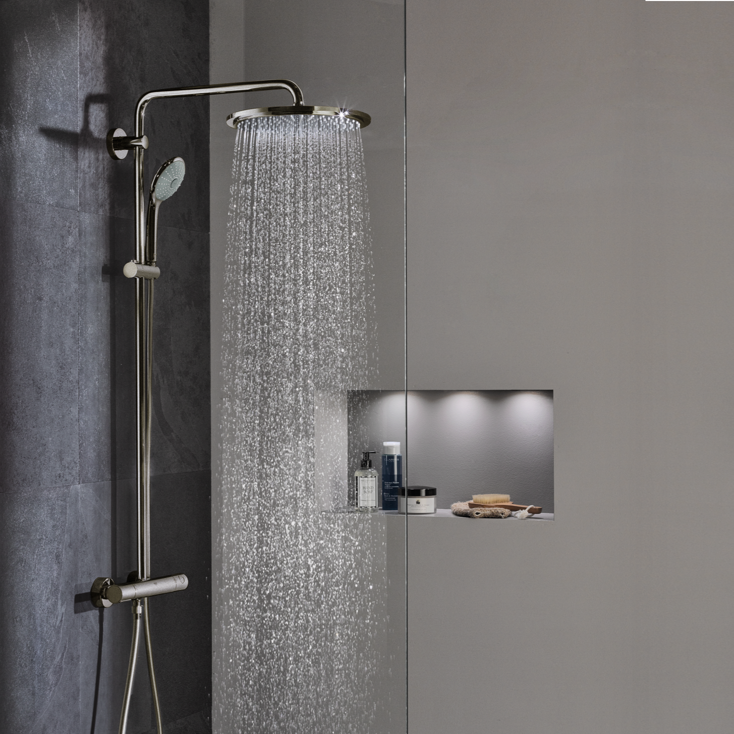 Tuš sistemi 26075AL0 Grohe Euphoria XXL 310 termostatska armatura s tuš setom | KOPALNICA-ONLINE.SI