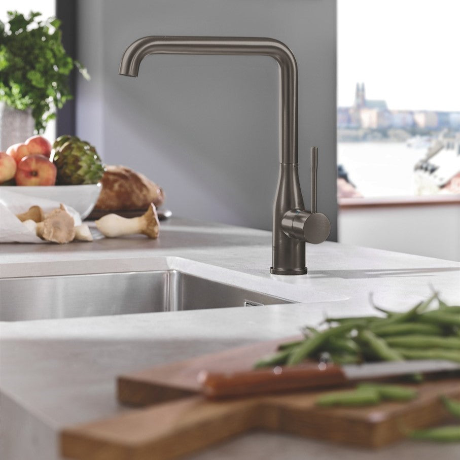 Kuhinjska armatura 30269000 Grohe Essence New visoka vrtljiva kuhinjska armatura | KOPALNICA-ONLINE.SI