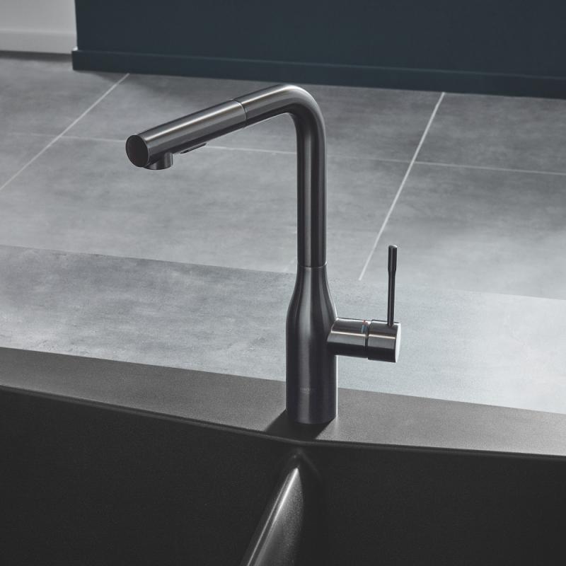 Kuhinjska armatura 30270000 Grohe Essence New vrtljiva izvlečna kuhinjska armatura | KOPALNICA-ONLINE.SI