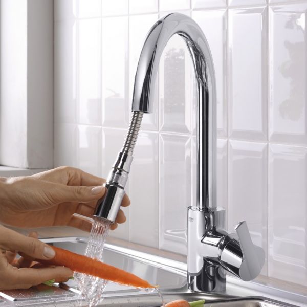 Kuhinjska armatura 31481001 Grohe Eurosmart Cosmopolitan vrtljiva izvlečna kuhinjska armatura | KOPALNICA-ONLINE.SI