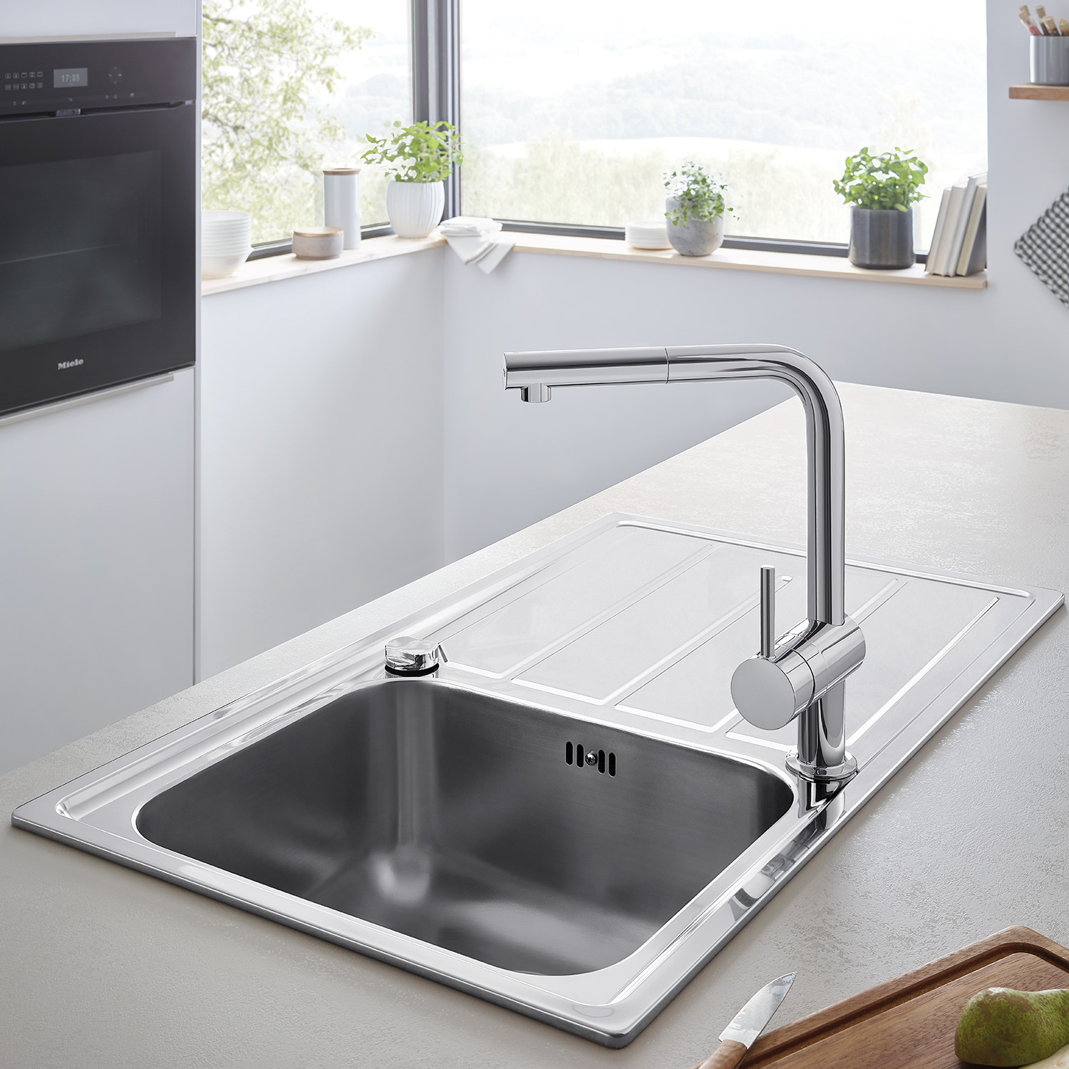 Kuhinjska armatura 32168000 Grohe Minta vrtljiva izvlečna kuhinjska armatura | KOPALNICA-ONLINE.SI