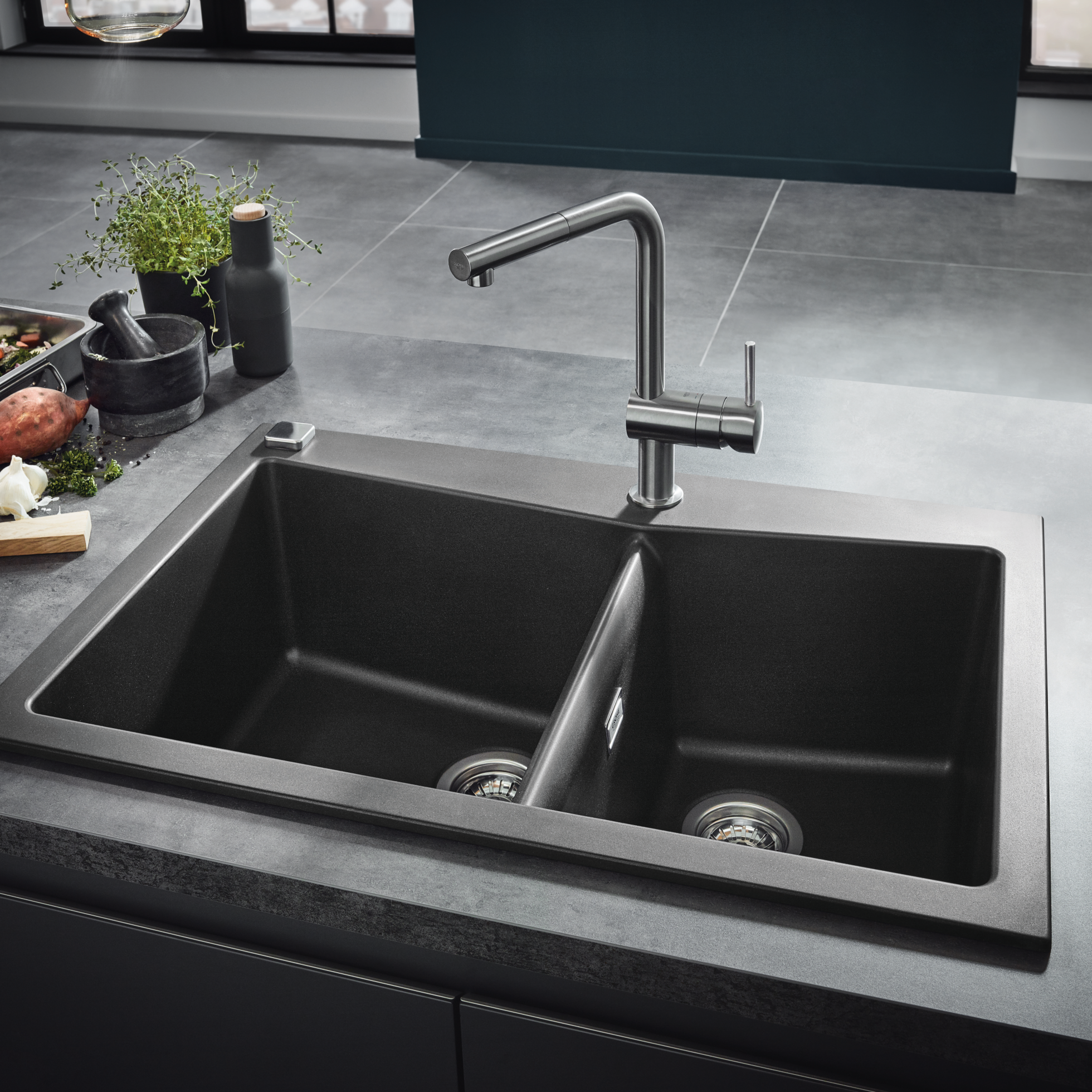 Kuhinjska armatura 32168000 Grohe Minta vrtljiva izvlečna kuhinjska armatura | KOPALNICA-ONLINE.SI