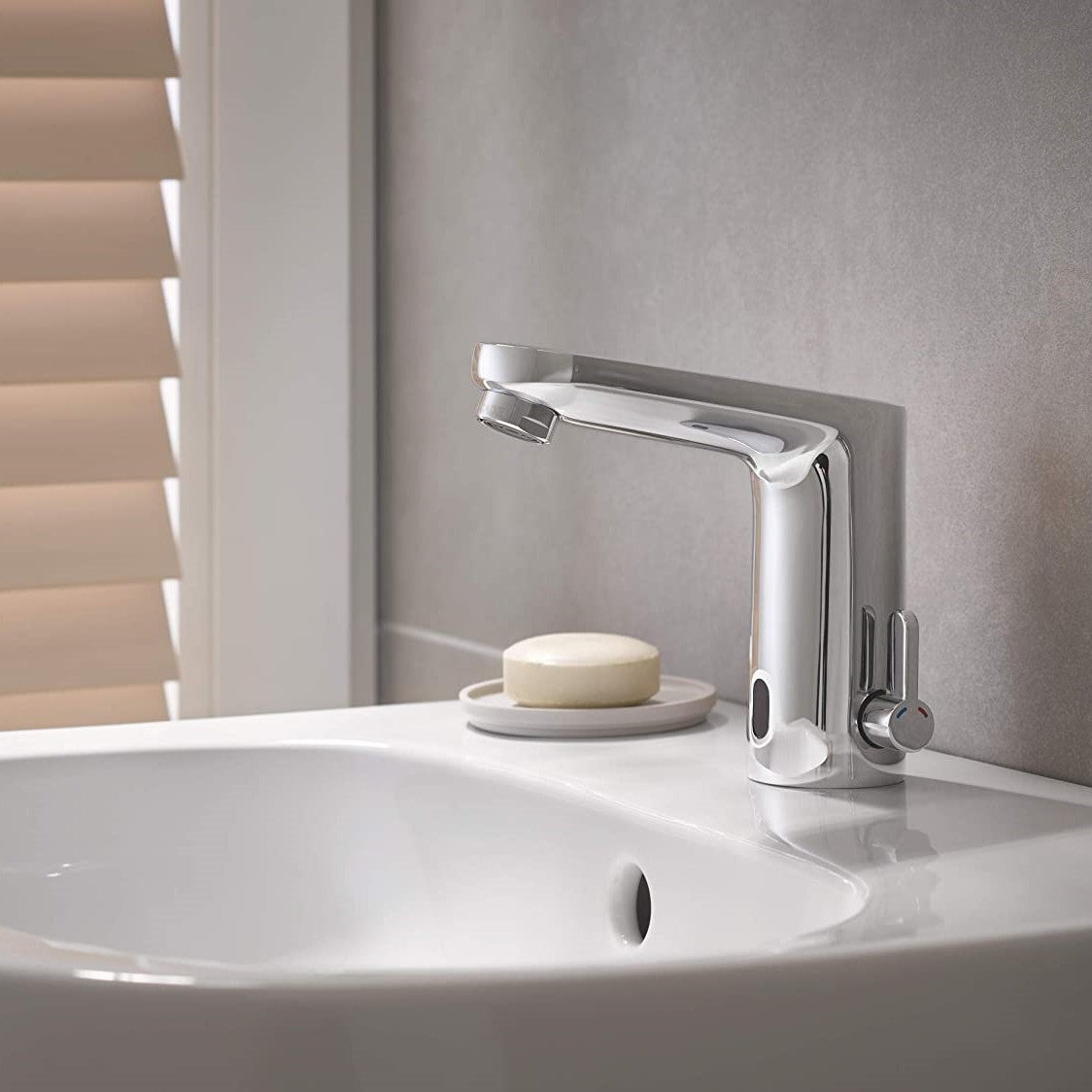 Armature 36327001 Grohe Eurosmart Cosmopolitan infrardeča armatura na senzor za umivalnik | KOPALNICA-ONLINE.SI