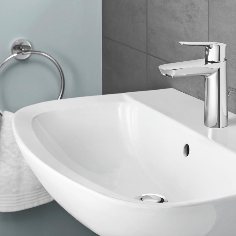 Umivalniki 39421000 Grohe Bau Ceramic 60,9 x 44,2 cm stenski keramični umivalnik z odprtino za armaturo | KOPALNICA-ONLINE.SI