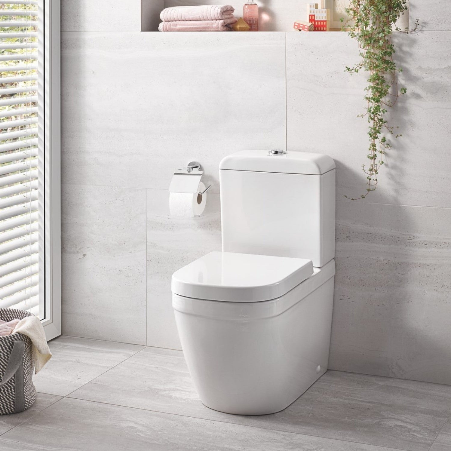 WC školjke 39462000 Grohe Euro Ceramic talna brezrobna WC školjka monoblok z WC desko s počasnim zapiranjem | KOPALNICA-ONLINE.SI