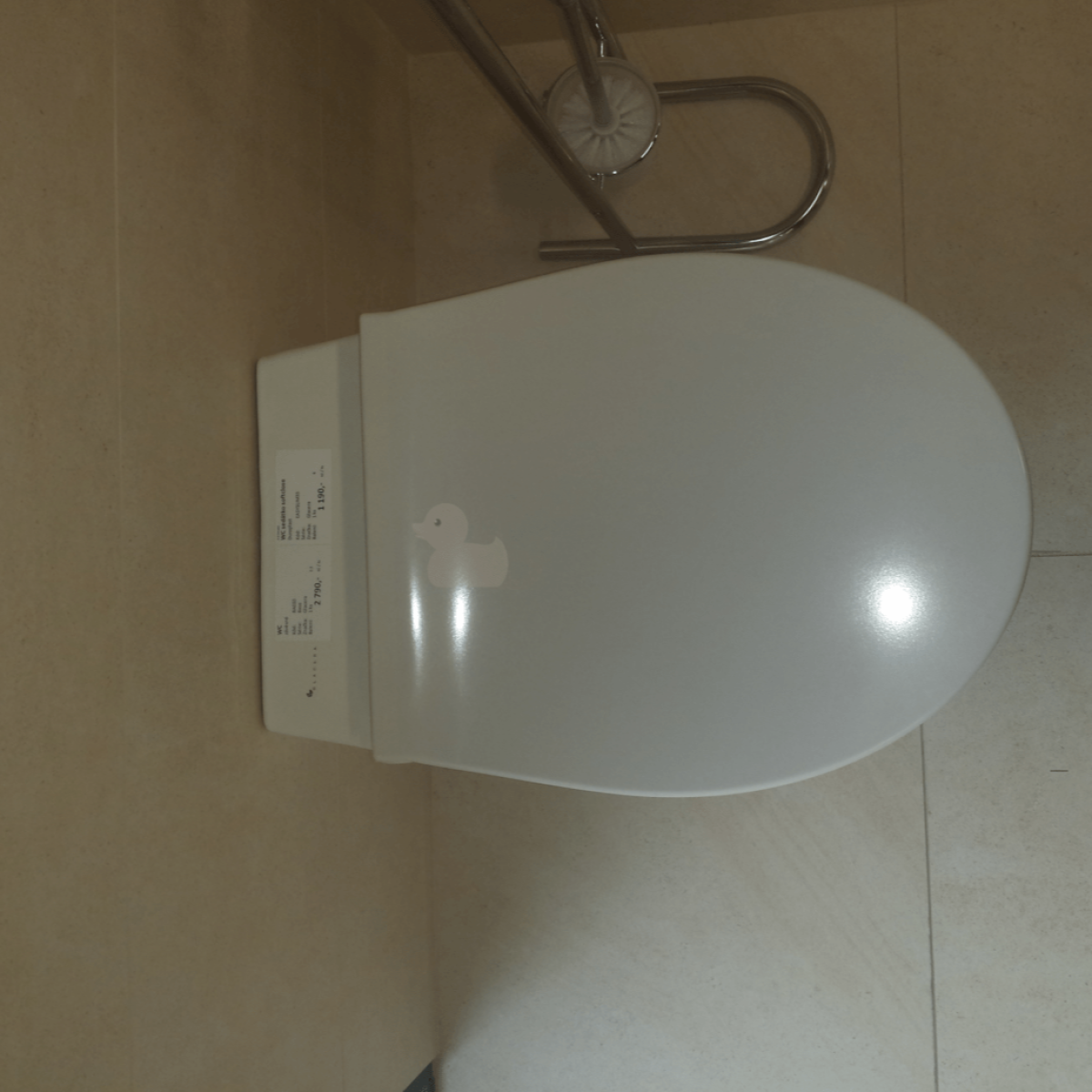 EASYSLIM33 Glacera tanka WC deska – Soft Close, Quick Release