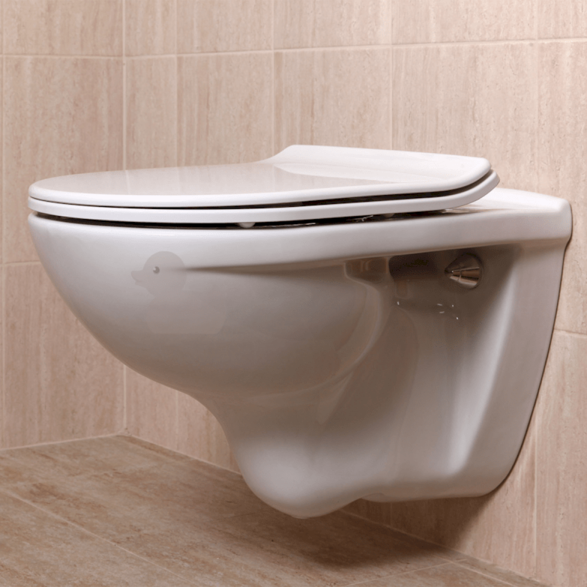 EASYSLIM33 Glacera tanka WC deska s počasnim zapiranjem "Soft Close" & "Easy Lock"