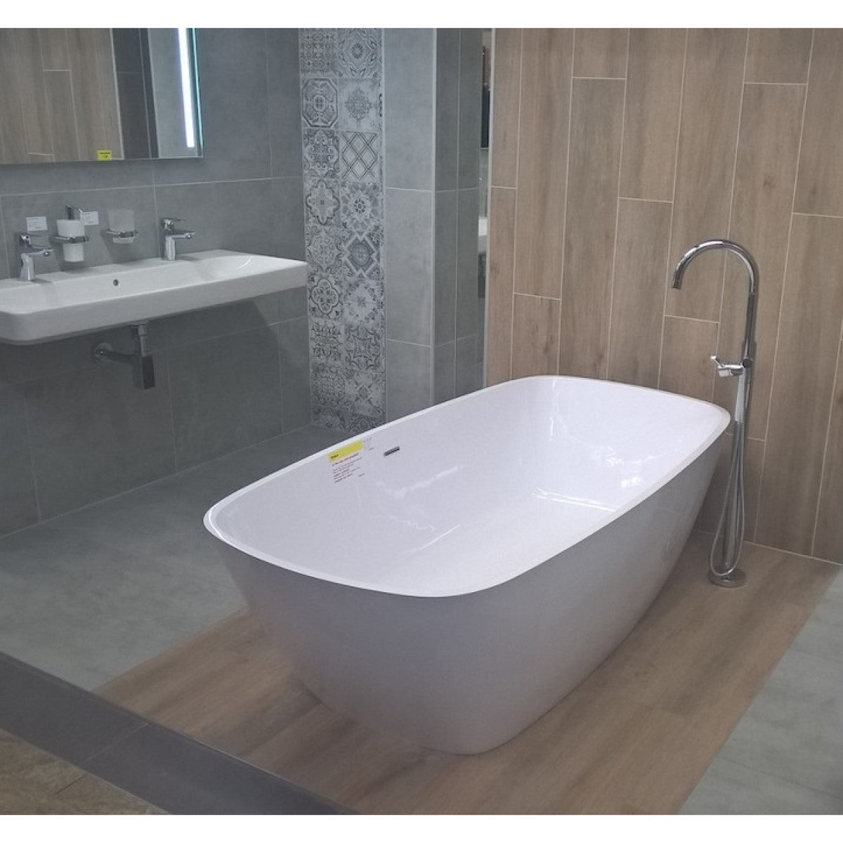 EVE1700 SIKO Evelyn prostostoječa kopalna kad iz litega marmorja