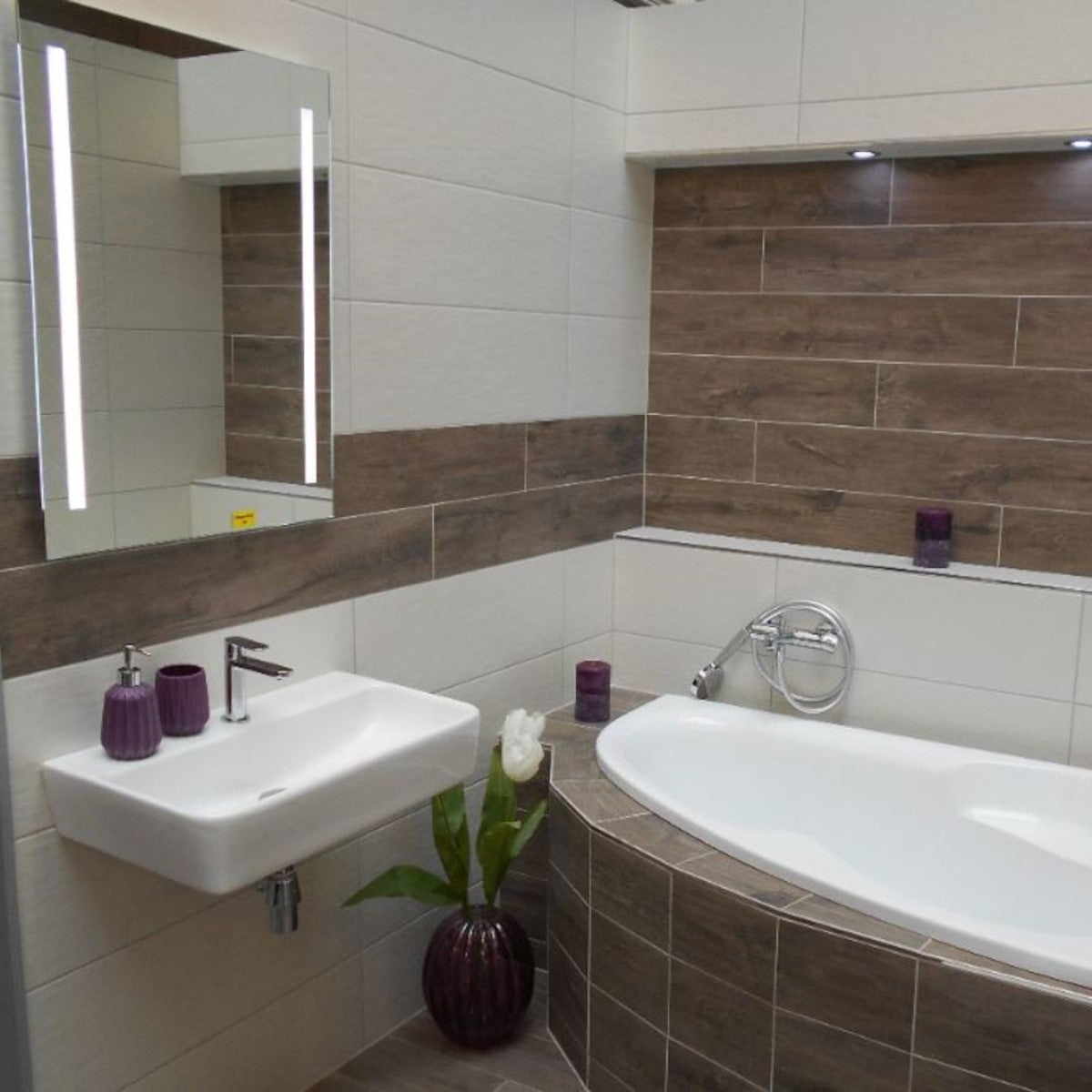 HA6540 Glacera Havana 65 x 40 cm pravokotni stenski keramični umivalnik z odprtino za armaturo