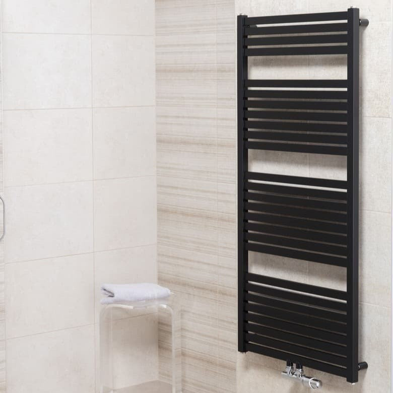 KH4501320SBL Thermal Trend KH 45 cm x 133 cm črni kopalniški radiator univerzalni