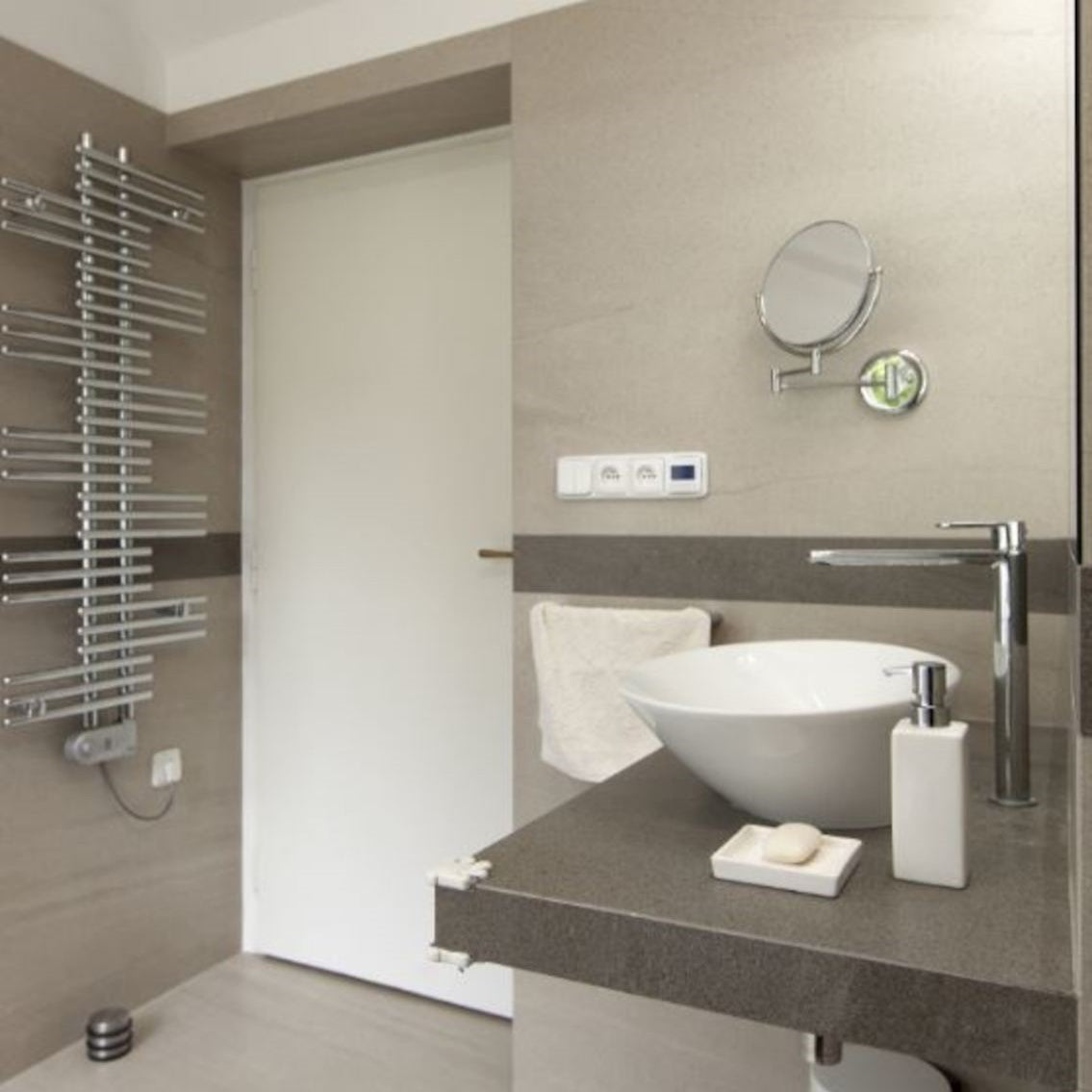 KZRC20 Optima kozmetično povečevalno ogledalo