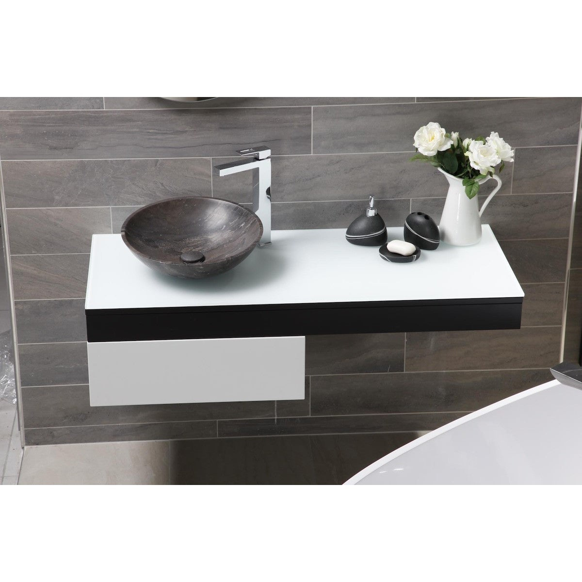 LA4040LB Triomini Lapis 40 x 40 cm okrogli kamniti nadpultni umivalnik