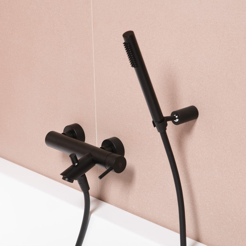 LIG023NO Paffoni Light stenska armatura za kad z ročno prho črna