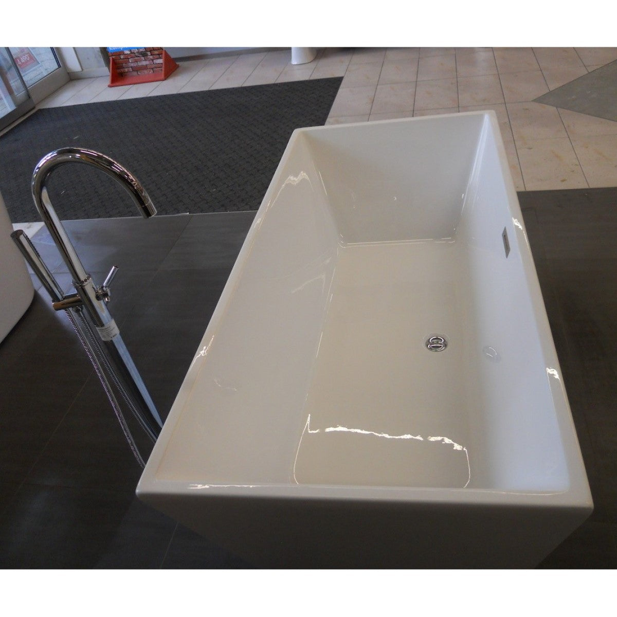 MARY1700 SIKO Mary prostostoječa kopalna kad iz akrila