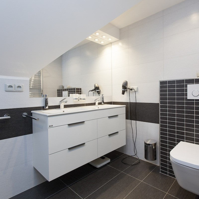 H4536621763001 Jika Cube 120 x 44 cm dvojni umivalnik z omarico