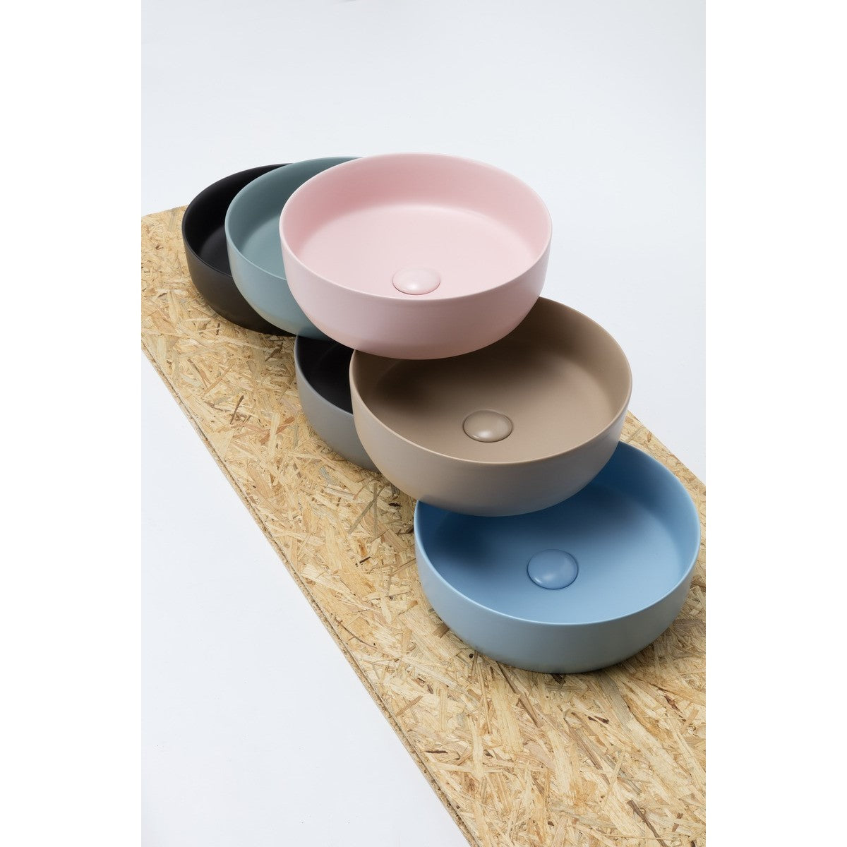 SATINF3939LBRM SAT Infinitio 39 x 39 cm okrogli bež nadpultni keramični umivalnik z mat zaključkom