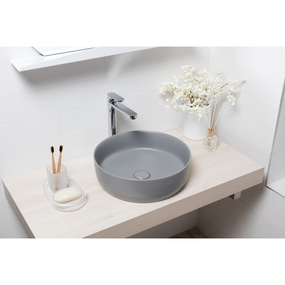 SATINF3939LGRM SAT Infinitio 39 x 39 cm okrogli sivi nadpultni keramični umivalnik z mat zaključkom