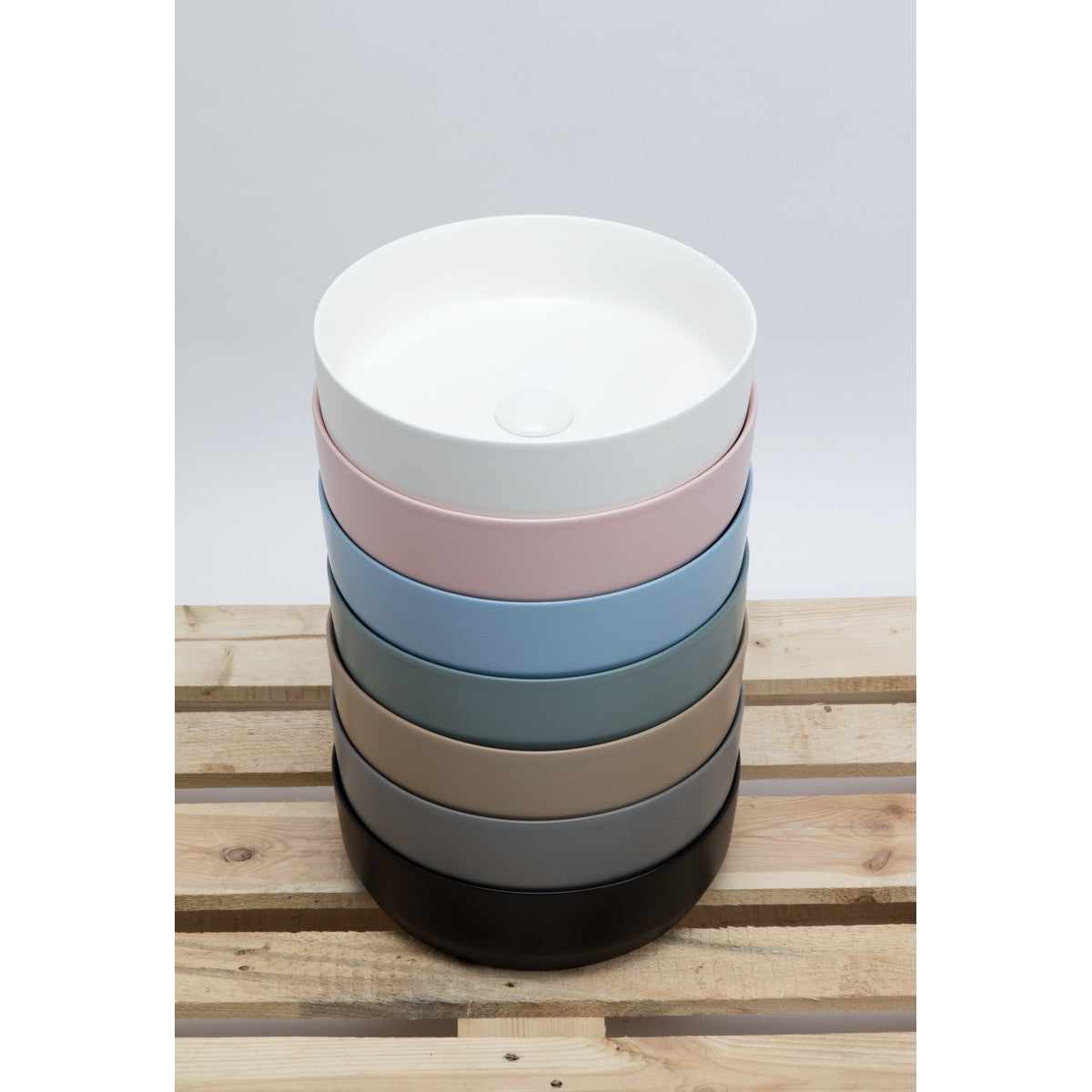 SATINF3939LBRM SAT Infinitio 39 x 39 cm okrogli bež nadpultni keramični umivalnik z mat zaključkom