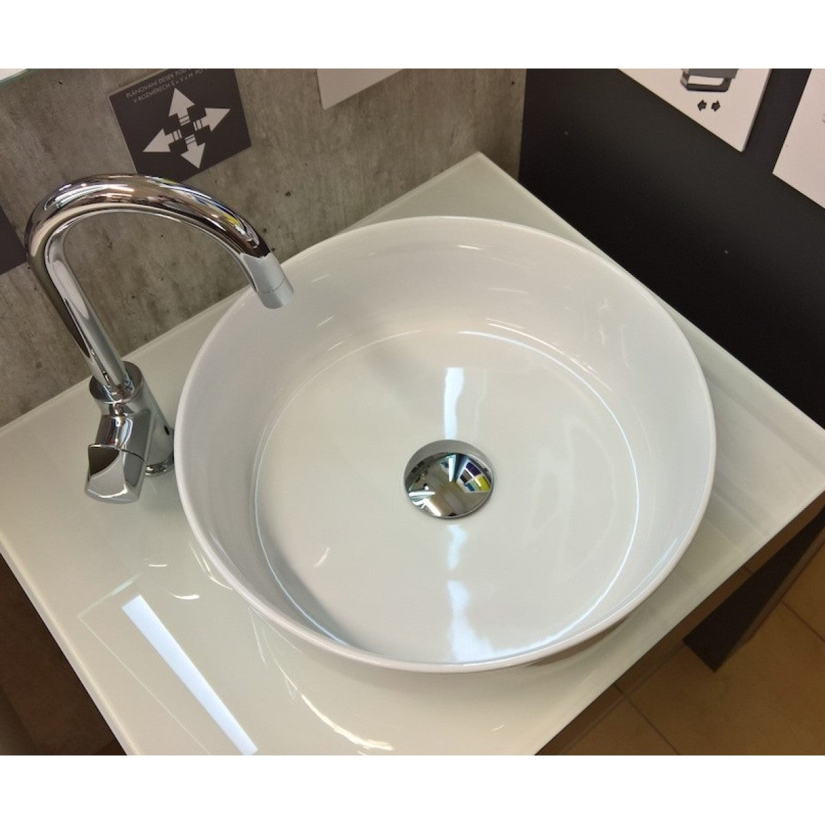 SLM3939 Triomini Slim 39 x 39 cm okrogli nadpultni umivalnik