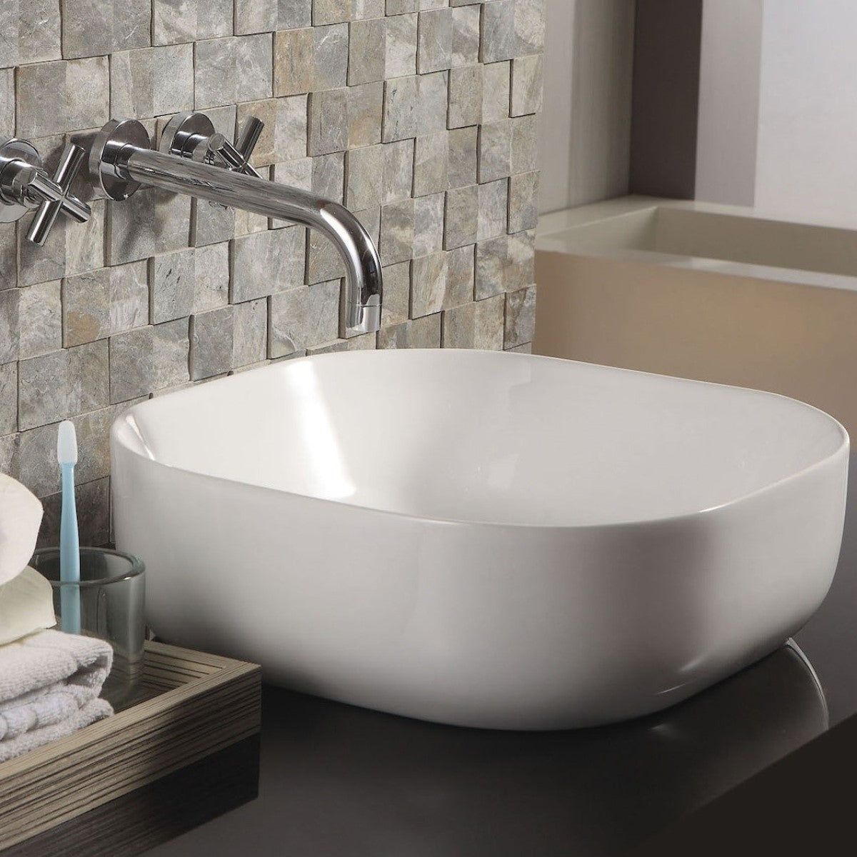 SLM4343 Triomini Slim 43 x 43 cm kvadratni nadpultni umivalnik