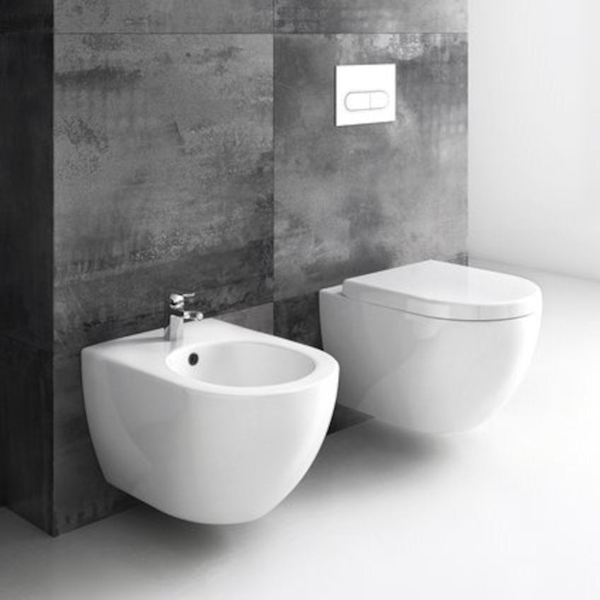 X01535 Ravak Uni Chrome RimOff viseča brezrobna WC školjka